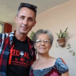 «Me hubiera gustado ser actriz y locutora»