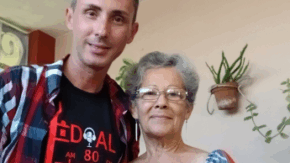 «Me hubiera gustado ser actriz y locutora»