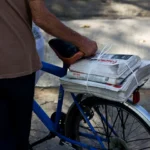 Un cartero que mantiene el rumbo