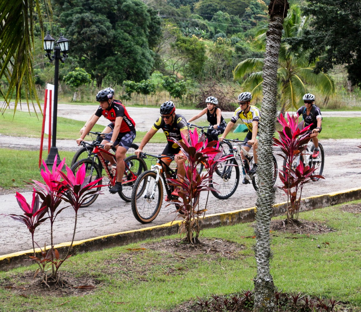 Comienza la batalla en III Challenger Escambray de Mountain Bike Sancti Spíritus 2024