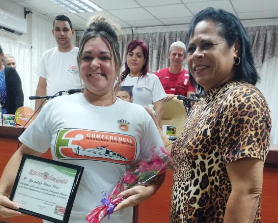 Elegida delegada directa espirituana a Conferencia Nacional de Civiles de la Defensa