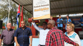 Destacan quehacer de constructores espirituanos en su día