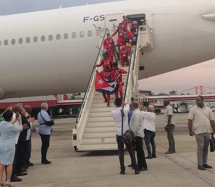 Delegación paralímpica cubana ya en la patria