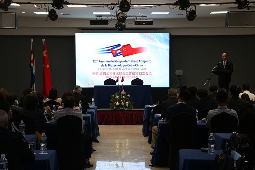 Suscriben Cuba y China acuerdos de cooperación biotecnológica