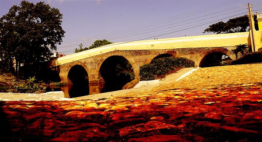 Longevo y majestuoso puente, símbolo de ciudad en Cuba (+Fotos)