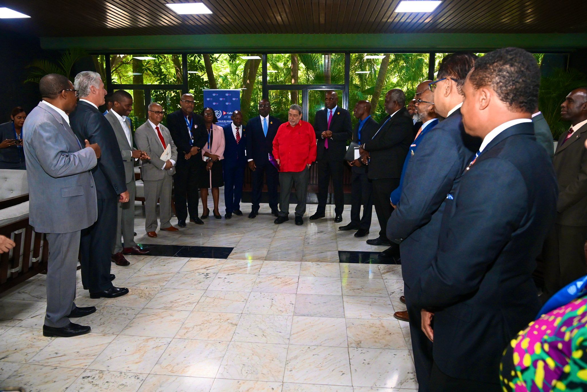 Sostiene Díaz-Canel encuentro con autoridades del Caribe durante Cumbre del G77