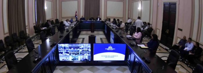 Analiza Cuba reimpulso de economía nacional