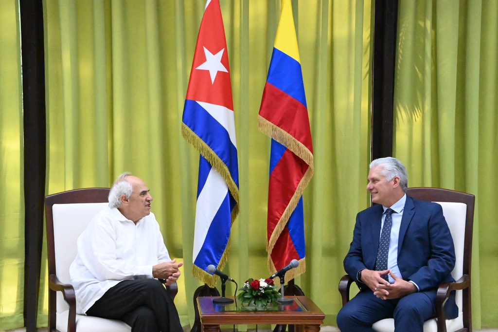 Intercambia Díaz-Canel con ex mandatario colombiano Ernesto Samper (+post)