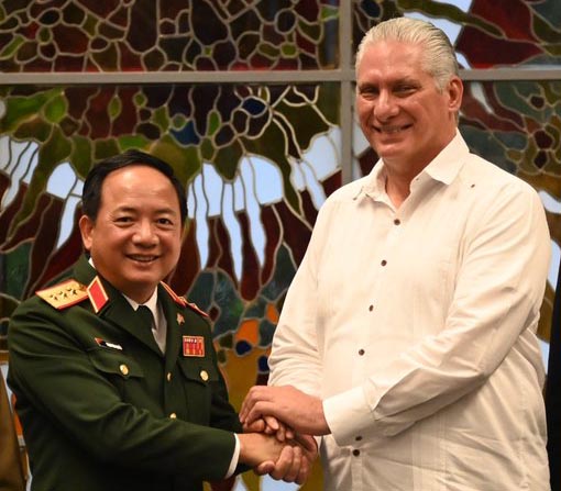 Recibió Díaz-Canel al coronel general Trinh Van Quyet