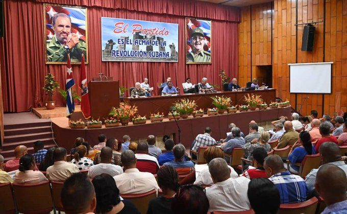 Presidente de Cuba insta a impulsar desarrollo desde los territorios