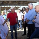 Recorre Díaz-Canel instituciones de Calixto García en Holguín