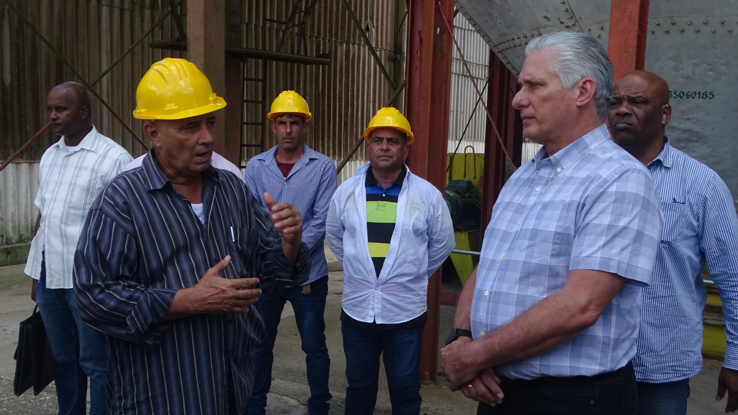 Recorre Díaz-Canel municipio espirituano de La Sierpe (+ audios, fotos y post)