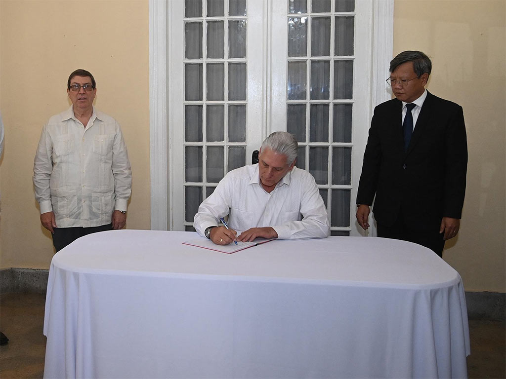 Expresa Díaz-Canel condolencias por deceso de expresidente vietnamita