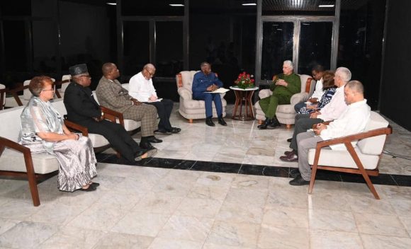 Dialoga Díaz-Canel con presidente de Asamblea Nacional de Namibia