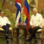 Recibe Díaz-Canel al presidente colombiano Gustavo Petro