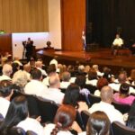 Presidente Miguel Díaz-Canel se reúne con colaboradores cubanos en Venezuela