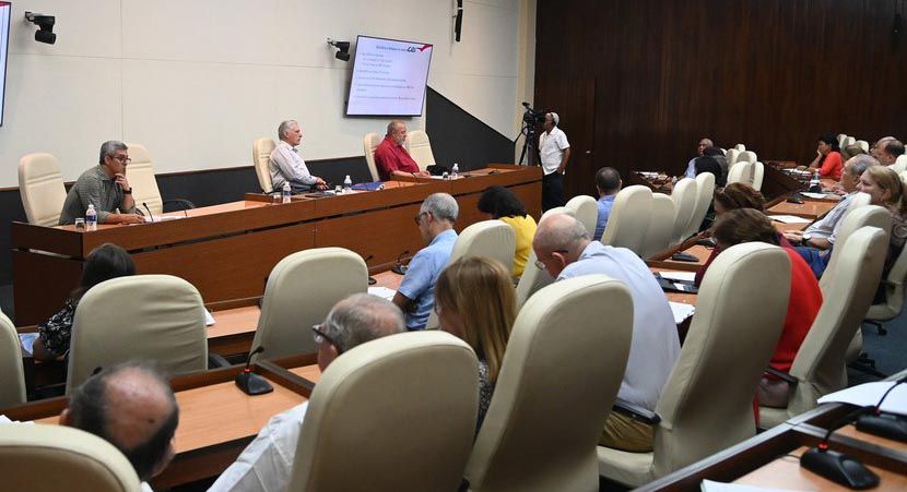 Cuba desarrolla más de un centenar de ensayos clínicos en 2023