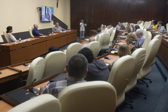 Concentrar fuerzas en la lucha contra el dengue, prioridad del Gobierno cubano