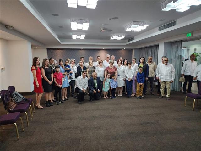 Dialoga Díaz-Canel con misión estatal en Dominicana