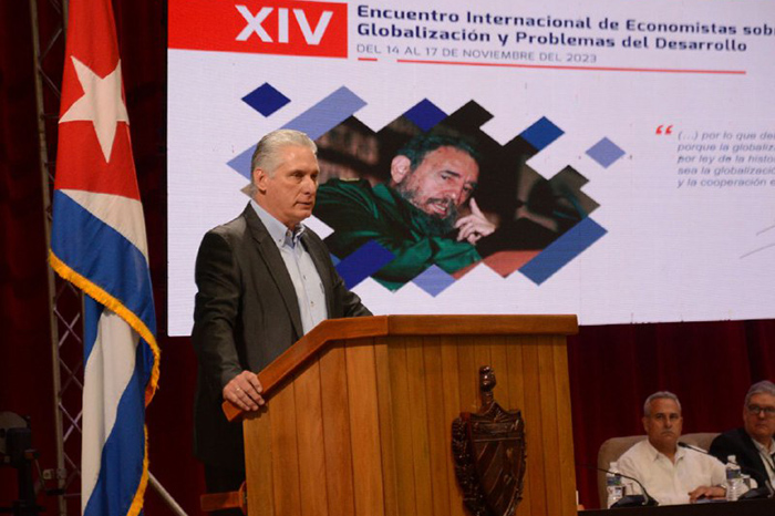 Clausura Díaz-Canel evento de Globalización y problemas del desarrollo