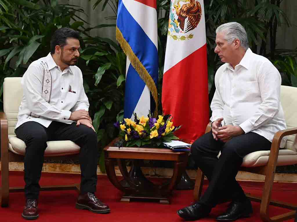 Recibe presidente cubano a director de Seguro Social de México