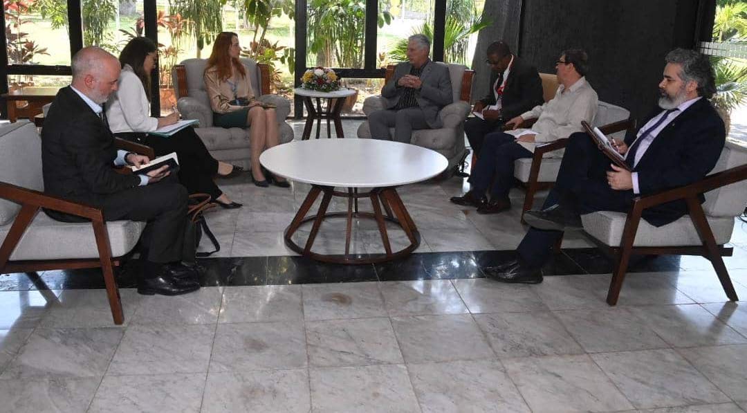 Intercambia presidente cubano con relatora especial de la ONU