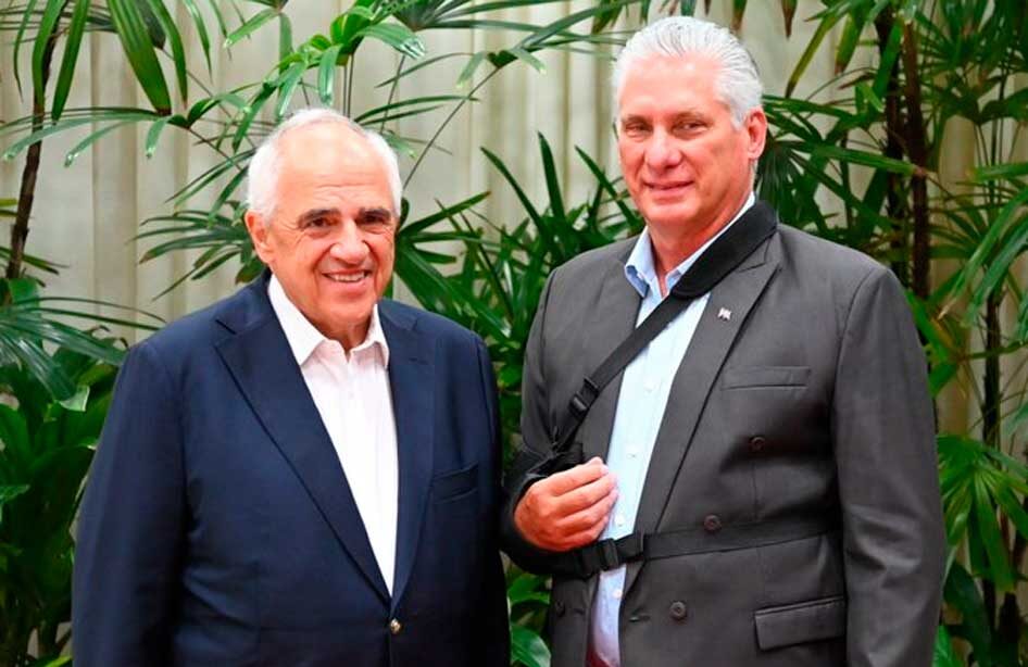 Recibe presidente cubano a exmandatario colombiano Ernesto Samper