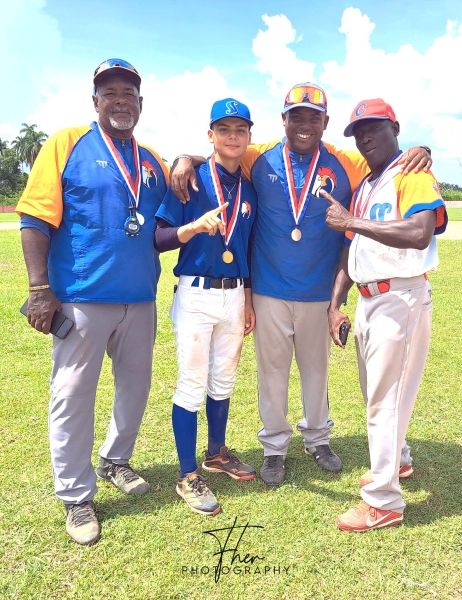 Peloteros espirituanos se alistan para Torneo Nacional Juvenil