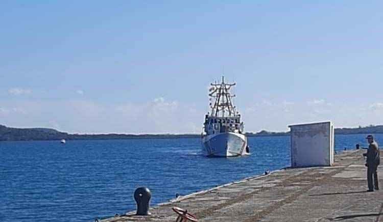 Retornan 69 migrantes irregulares a Cuba