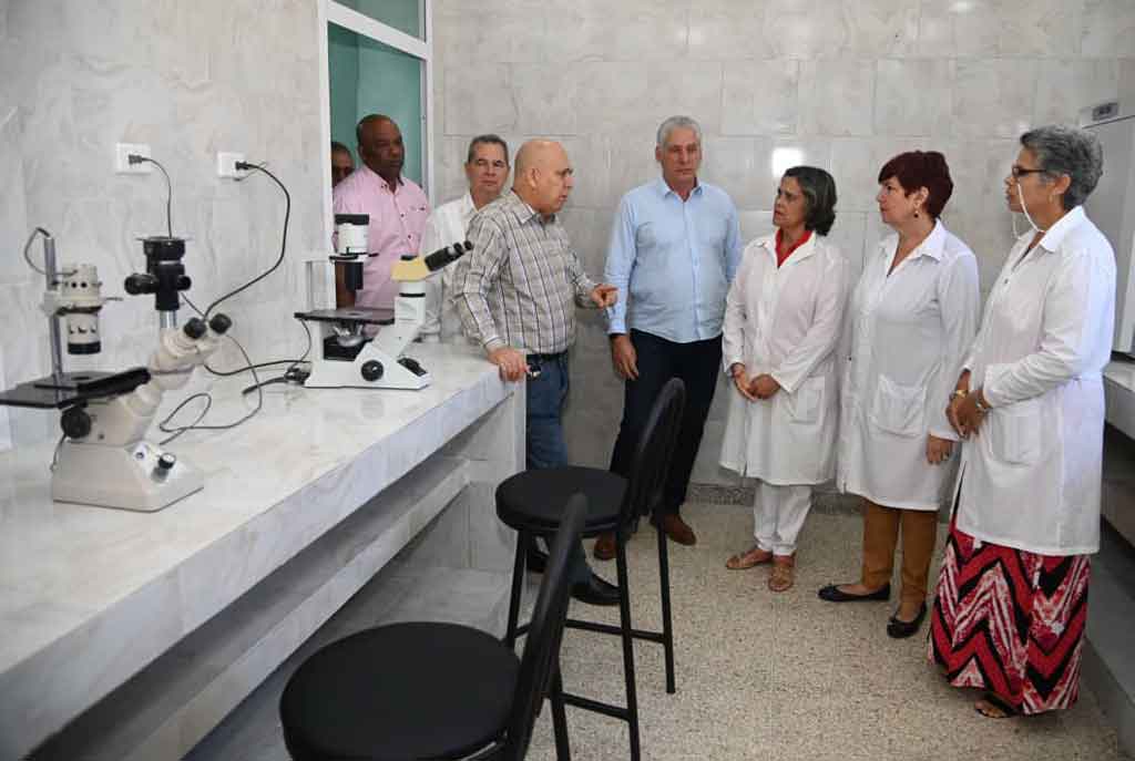 Presidente de Cuba evalúa prioridades de trabajo en oriente del país