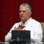 Participa presidente de Cuba en debates del parlamento