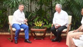 Intercambia Díaz-Canel con el presidente del Comité Paralímpico Internacional