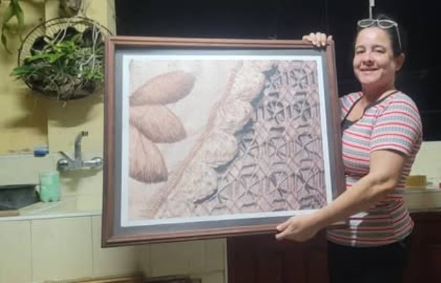 Yudith Vidal le oferta Tejidos paralelos a Trinidad de Cuba