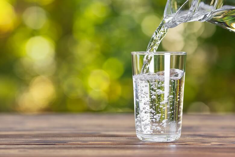 Beneficios de tomar agua
