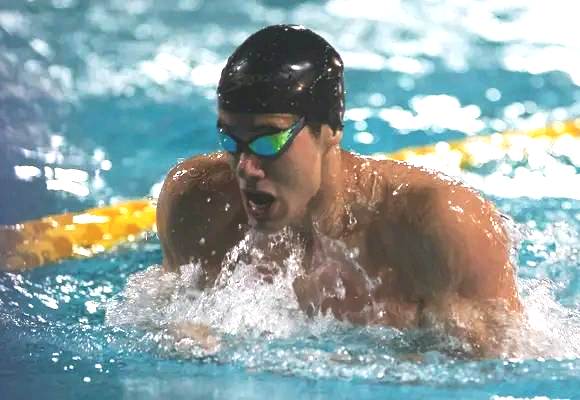 Implanta récord nacional espirituano Julio Calero en Open de Natación Santo Domingo 2023