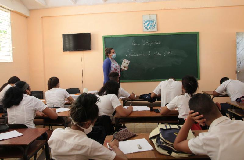 Superación de los docentes, entre prioridades de sector educacional espirituano