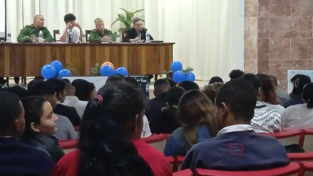 Estudiantes  espirituanos de la enseñanza media viven su Consejo provincial