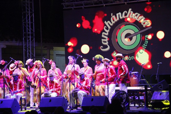 Momentos de la gala de la noche inaugural del Festival. Foto: Oscar Alfonso Sosa.