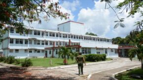 Hogar de Ancianos de Sancti Spíritus aplica segunda dosis de refuerzo de vacuna Abdala