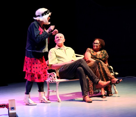 Homenaje a Teatro Garabato en Feria del Libro