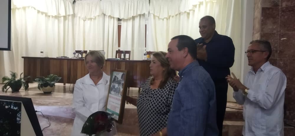 Ministro José Ángel Portal en Sancti Spíritus: «Hay que defender la salud del pueblo a toda costa»