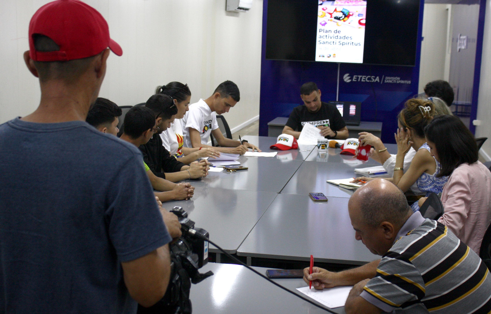 Jóvenes espirituanos definen programa conmemorativo del 4 de abril