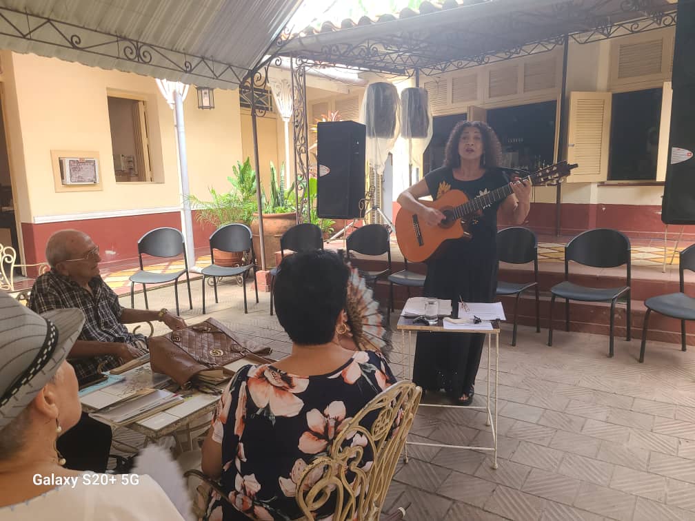 Cantante Argentina cautiva el público espirituano