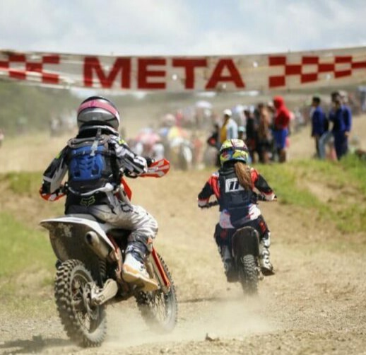 Bólidos de hierro espirituanos cuarto lugar en nacional de motocross