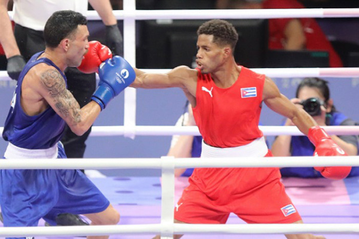 Alejandro Claro Fiz se estrenará este martes en mundial de boxeo en Liverpool