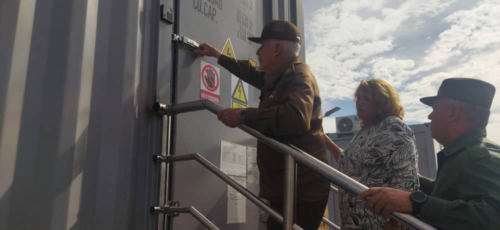 Comandante de la Revolución Ramiro Valdés inaugura oficialmente parque solar de Cabaiguán