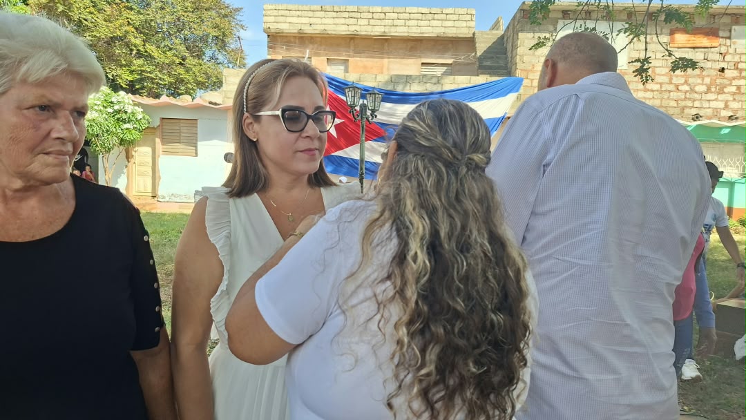 Reconocen espíritu de resistencia y creatividad de mujeres espirituanas