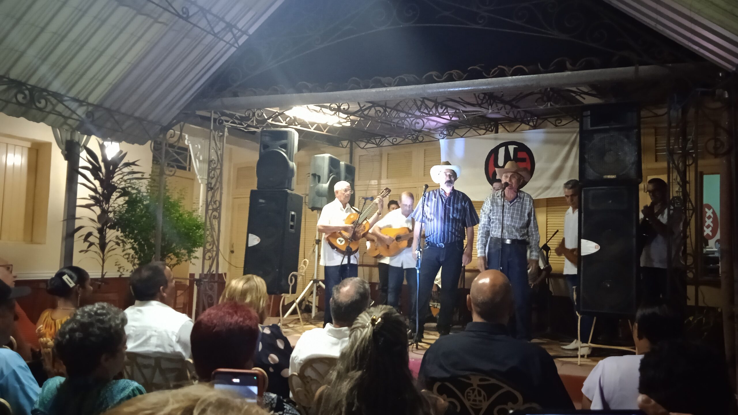Cultura espirituana rinde homenaje a Fidel (+ fotos)