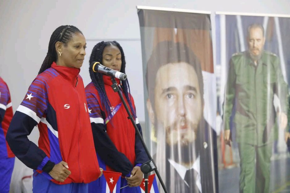 Delegación cubana en Panamericanos Junior rinde homenaje a Fidel