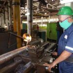 Abogan por impulsar la producción industrial nacional